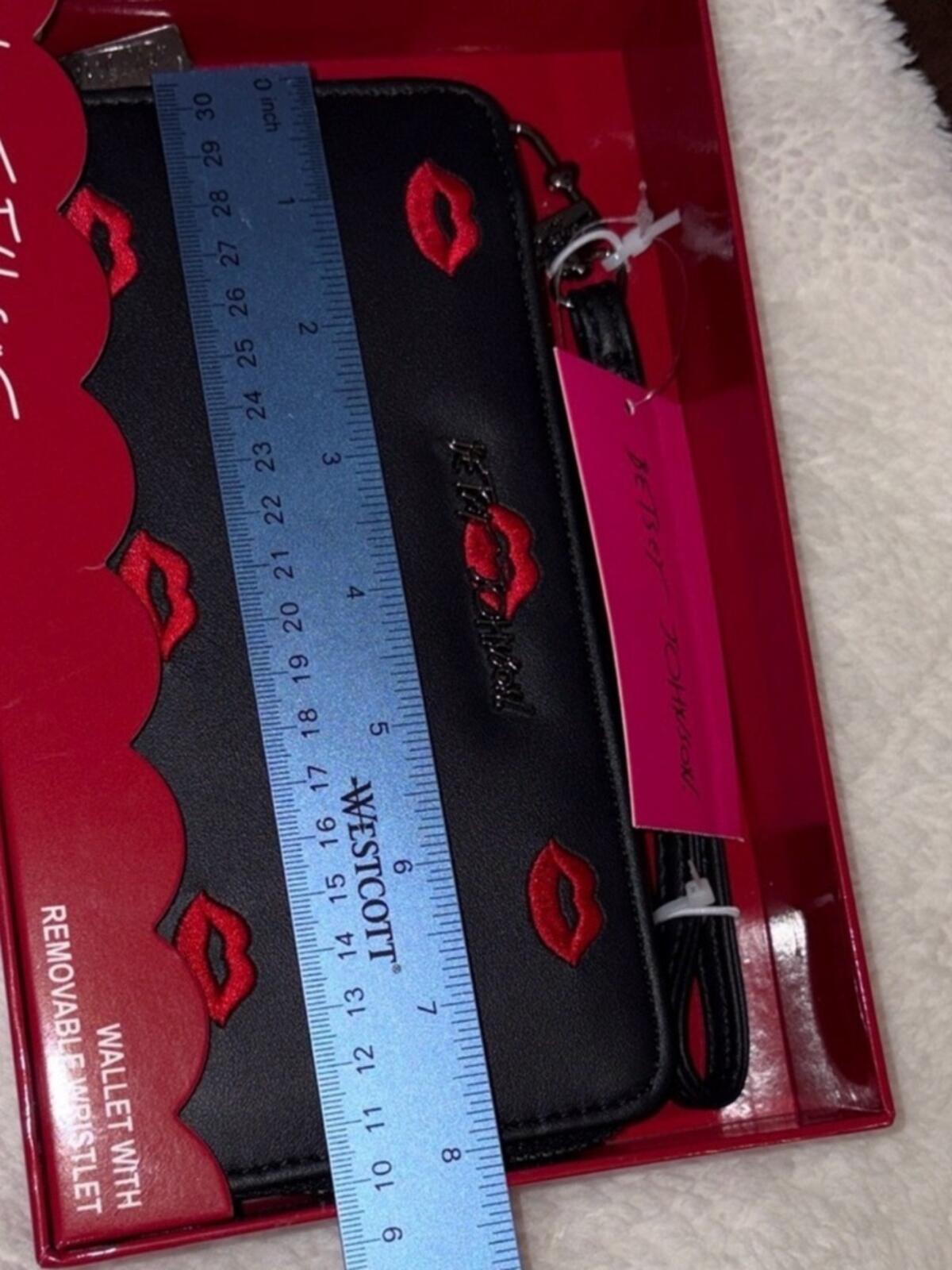 Betsey Johnson Lip Wallet Wristlet Black Red Kiss NWT