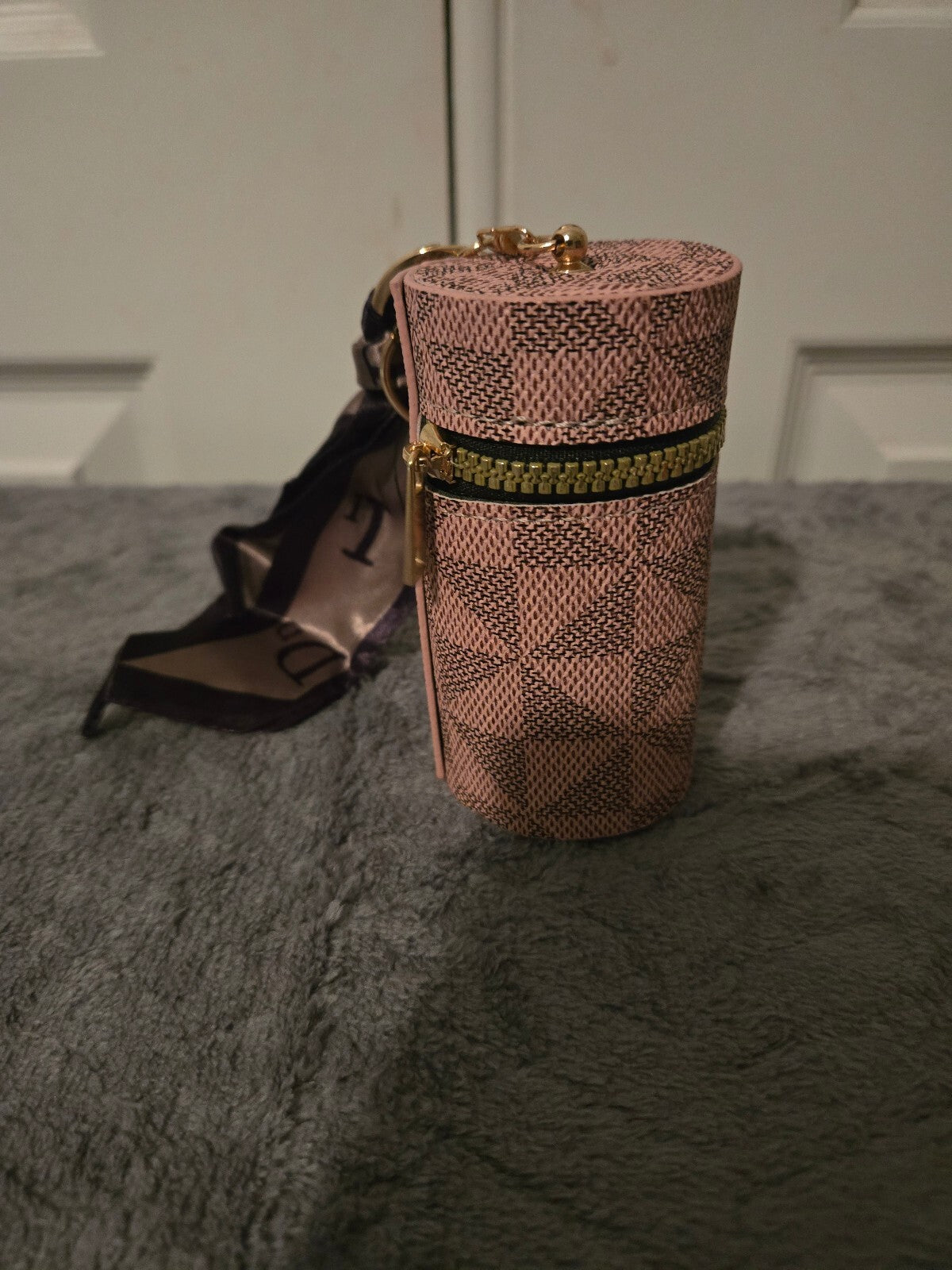 Pink Geometric Patterned Cylinder Crossbody Bag with Scarf Strap