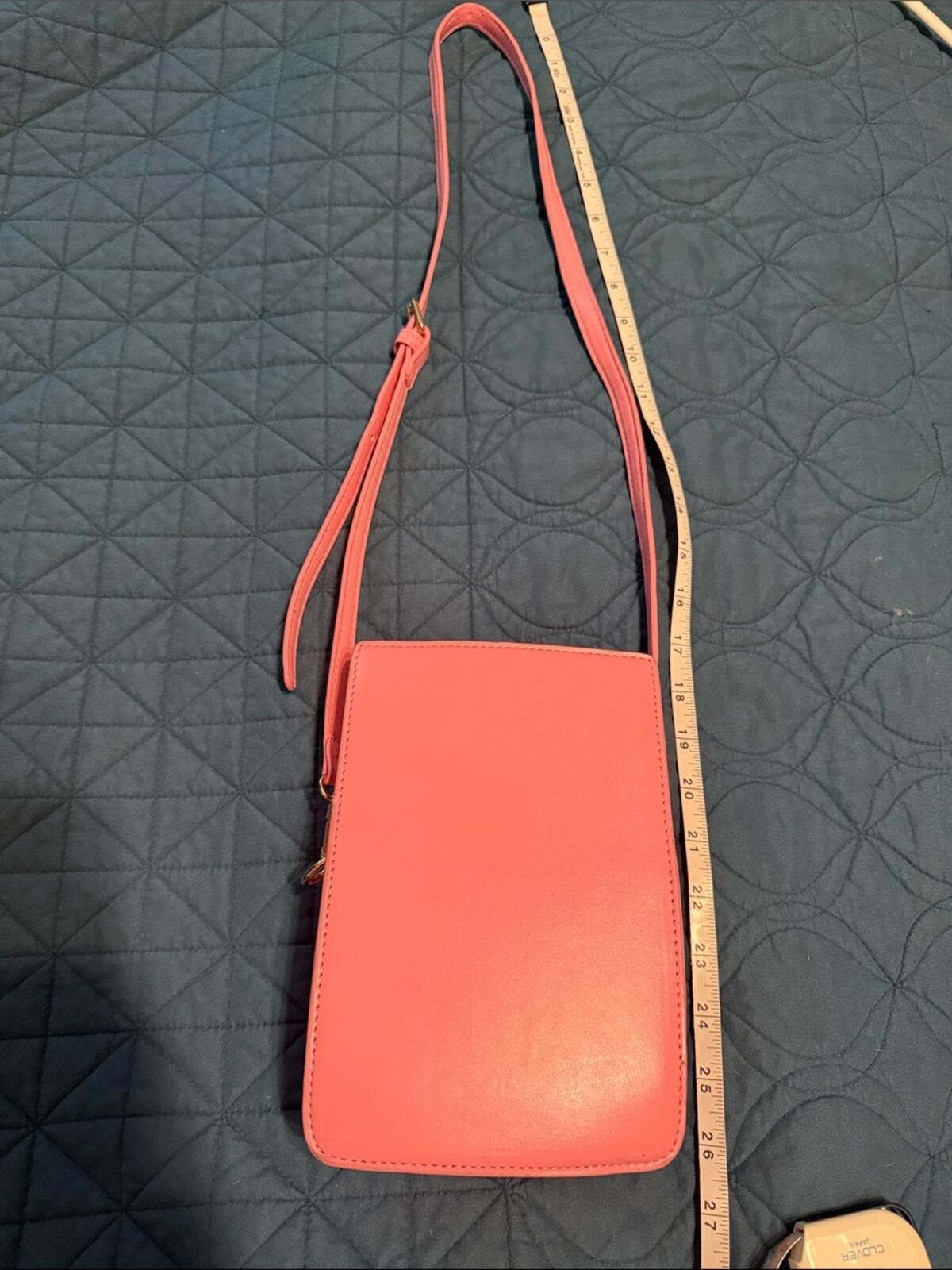 Custom Brand Pink Gamer Console Crossbody Bag with Holographic Screen - Y2K Chic