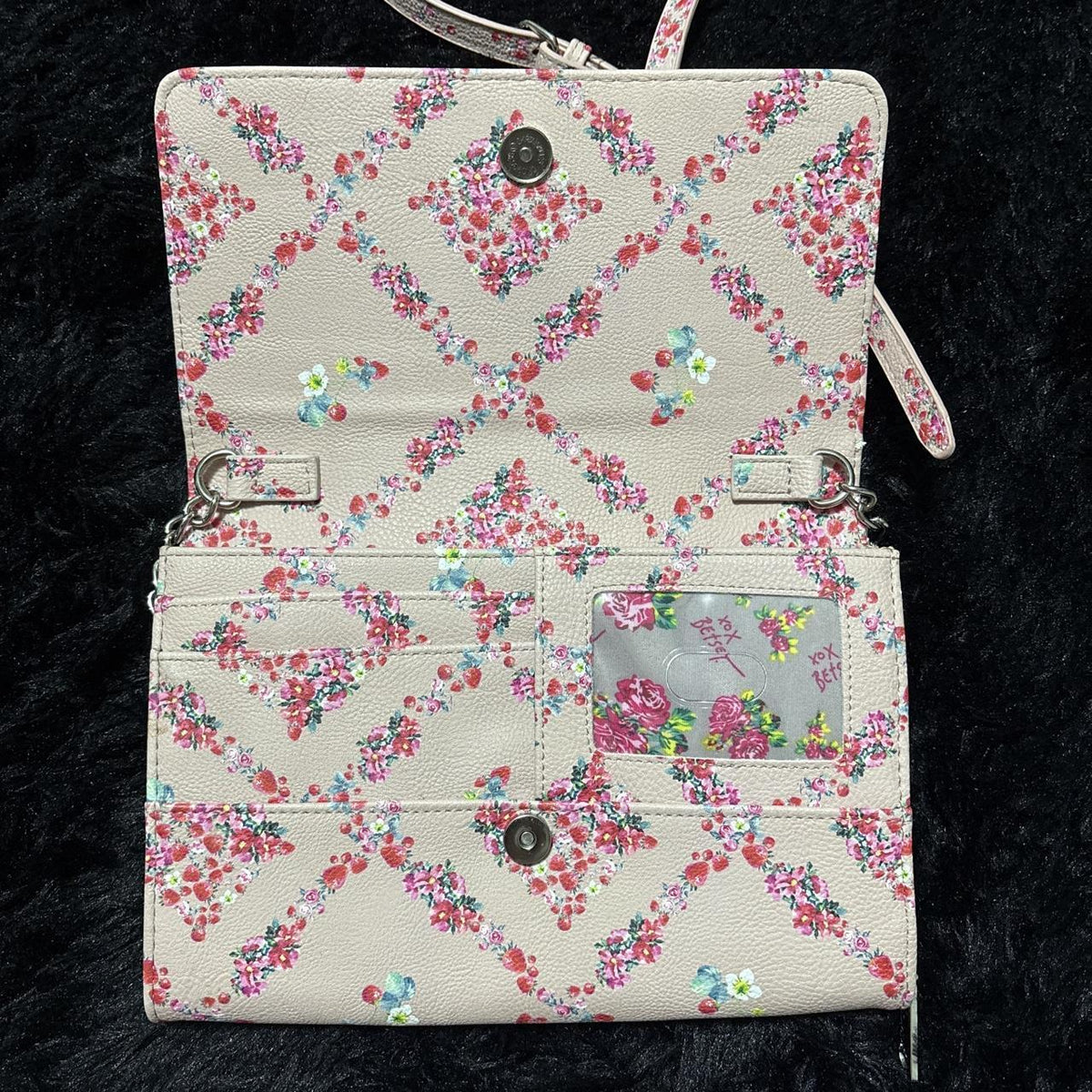 Betsey Johnson Pink Floral Crossbody Bag with Bow Accent - Y2K Style
