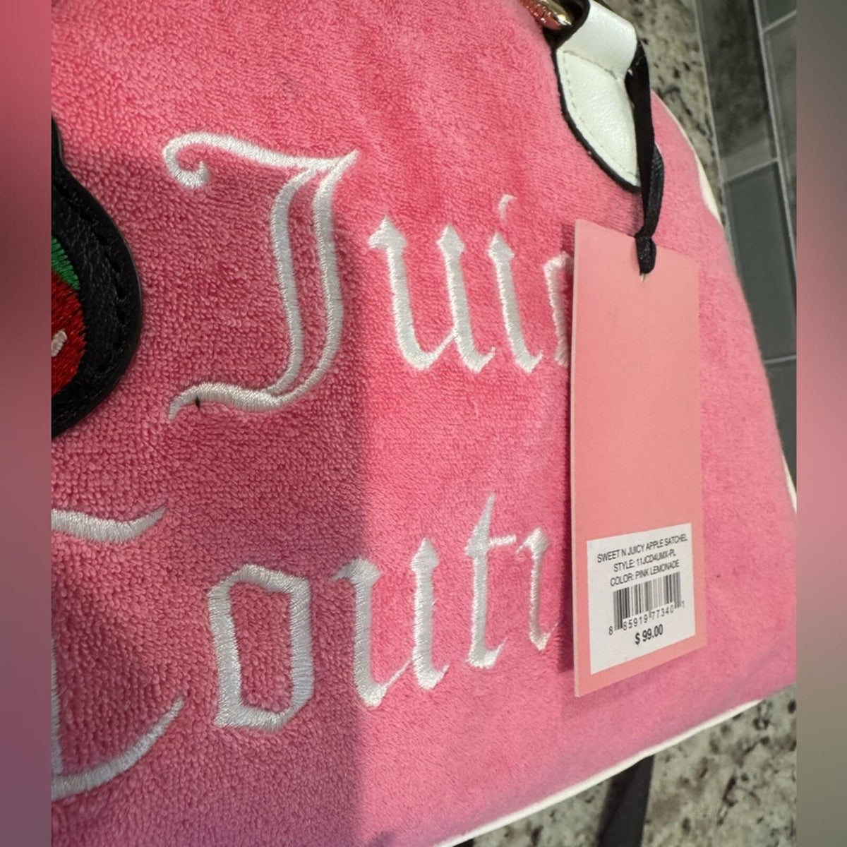 Exclusive Juicy Couture sweet and juicy 🍓🍓🍓bag w/ Strawberry Coin Purse