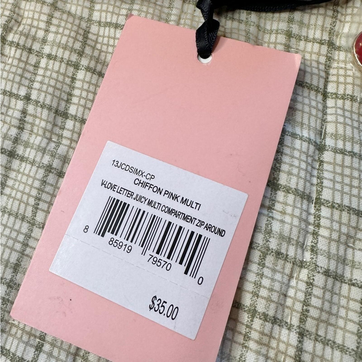 Exclusive Juicy Couture Pink Heart Print Zip Wallet with Gold Logo Charm