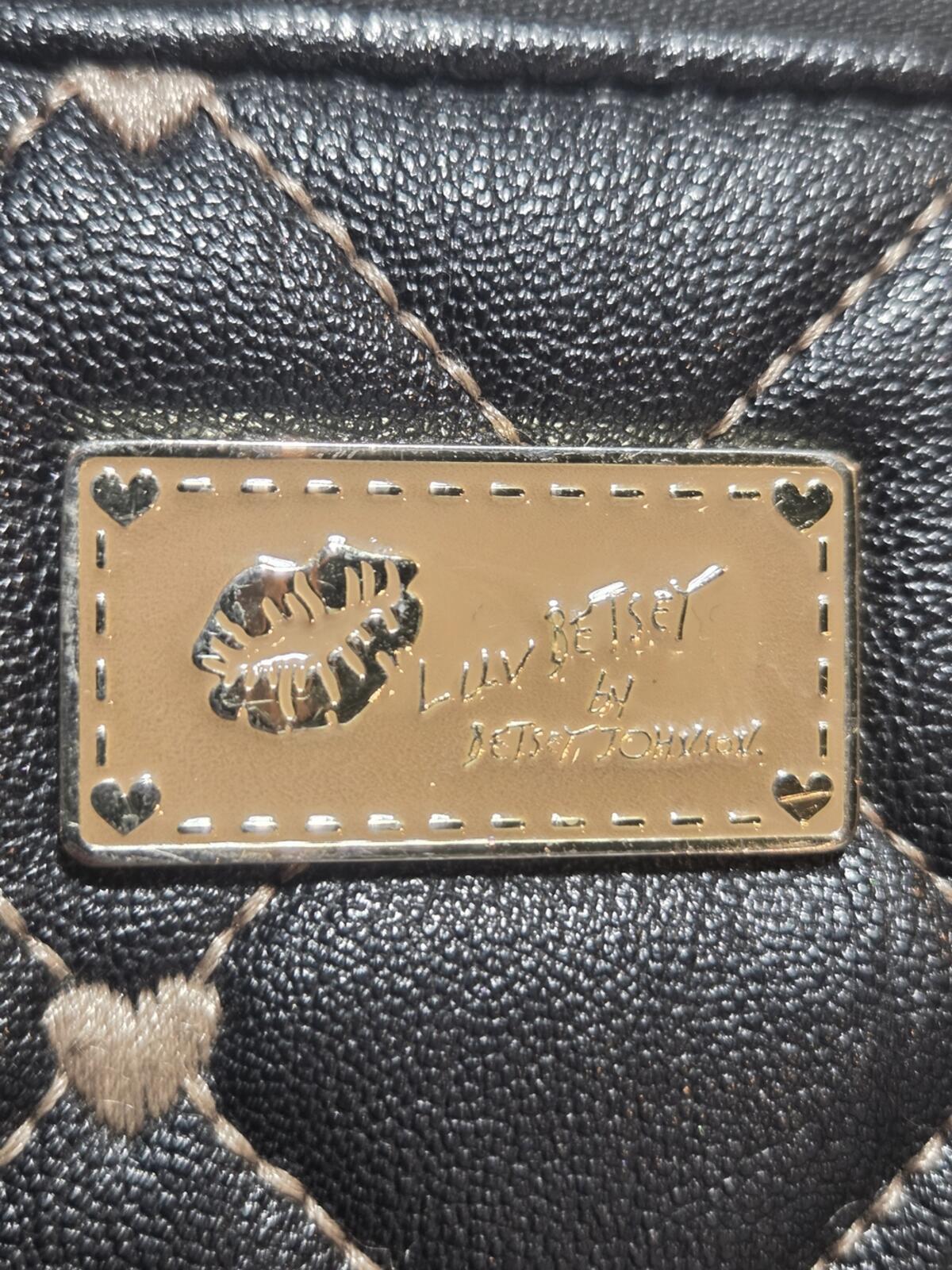 Luv Betsey By Betsey Johnson Quilted Embroidered Hearts Long Wallet (2020)