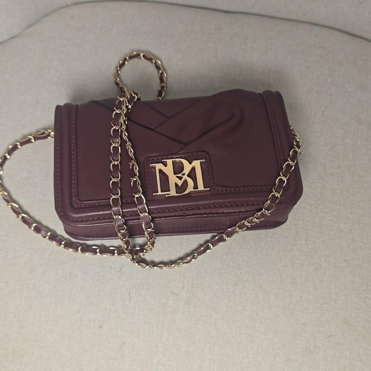 Badgley Mischka Burgundy Vegan Leather Ruched Crossbody Bag Gold Chain Strap
