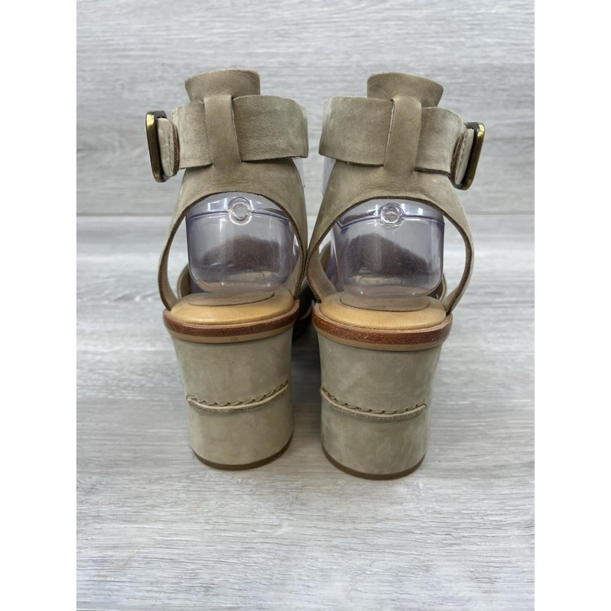 UGG Women's Tan Suede Block Heel Sandals - Boho Summer Style Size 8.5