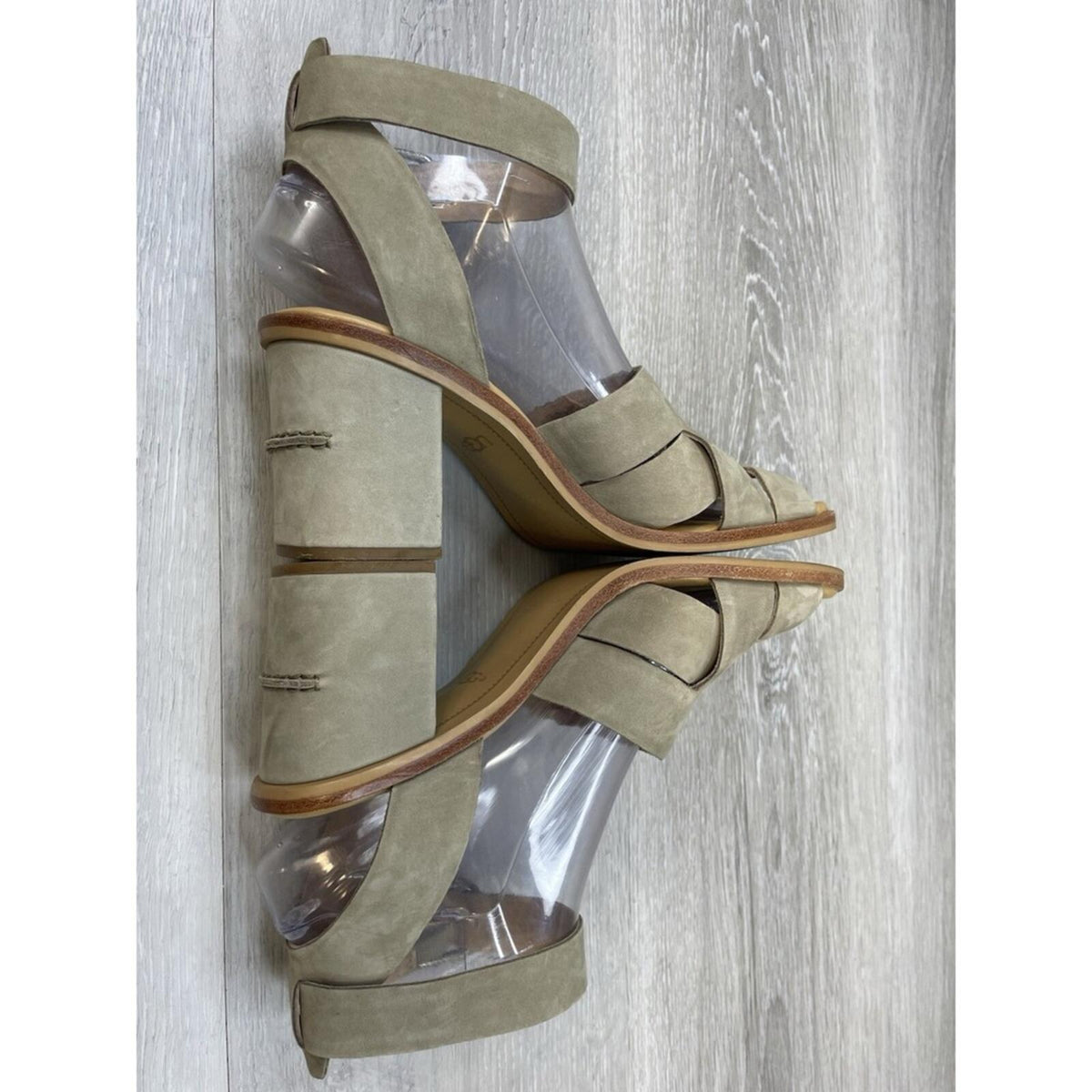 UGG Women's Tan Suede Block Heel Sandals - Boho Summer Style Size 8.5