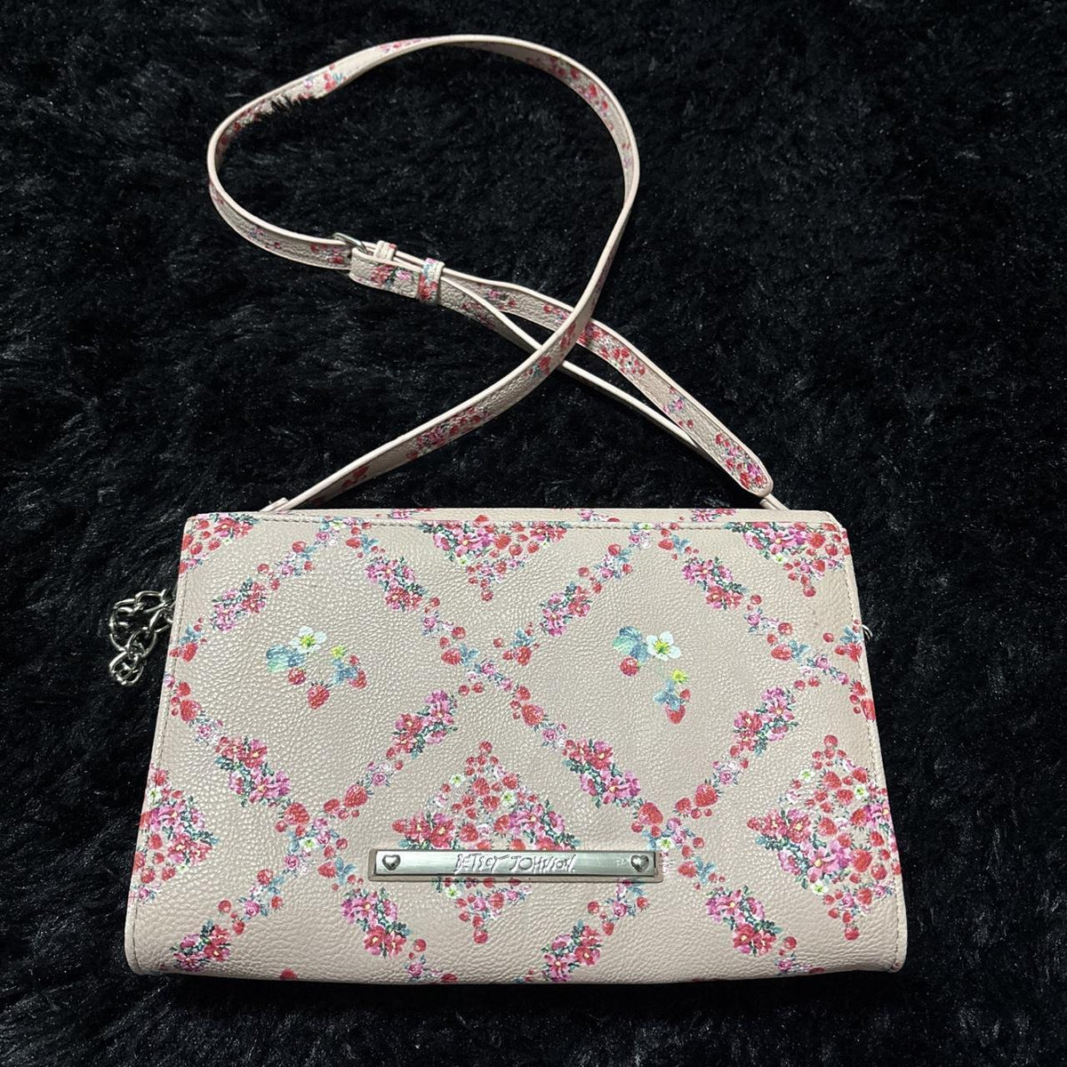 Betsey Johnson Pink Floral Crossbody Bag with Bow Accent - Y2K Style
