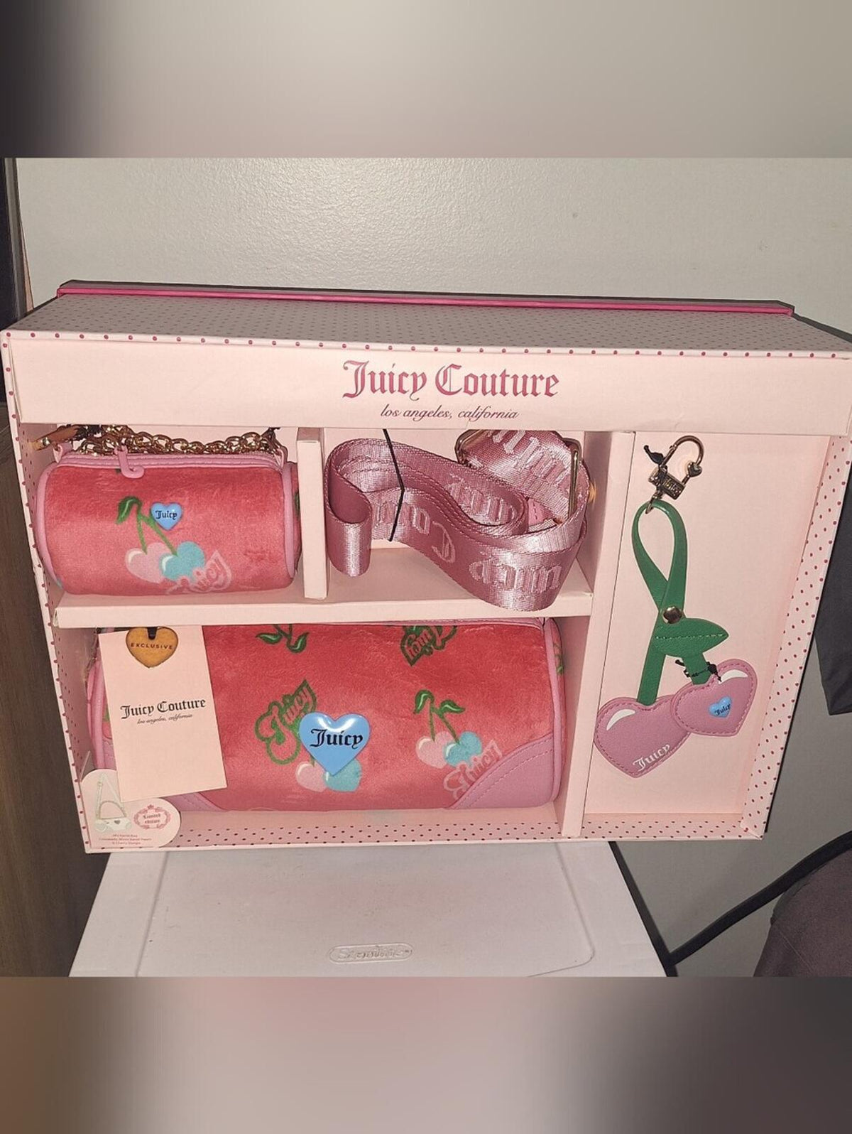EXCLUSIVE Juicy Couture  Cherry Gift Set NWT Crossbody Bag Pink Velvet