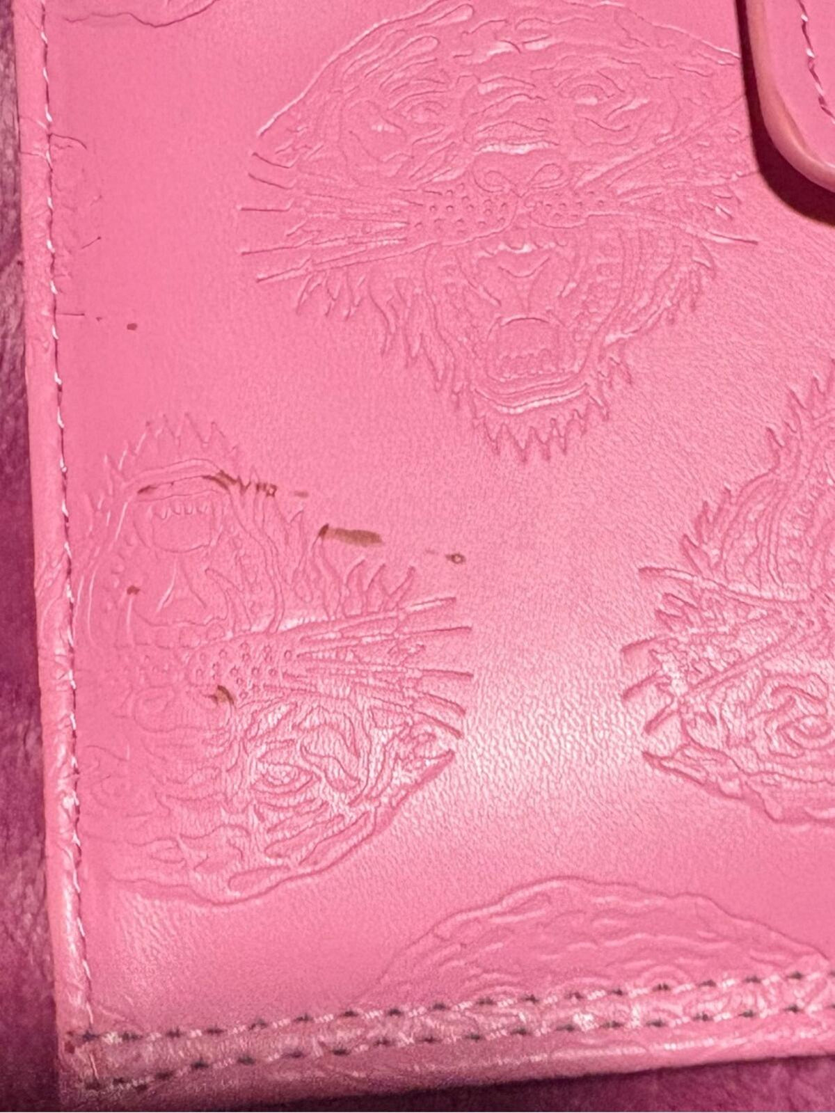 NWT Ed Hardy Pink Embossed Skull Wallet and Key Ring Gift Set Box