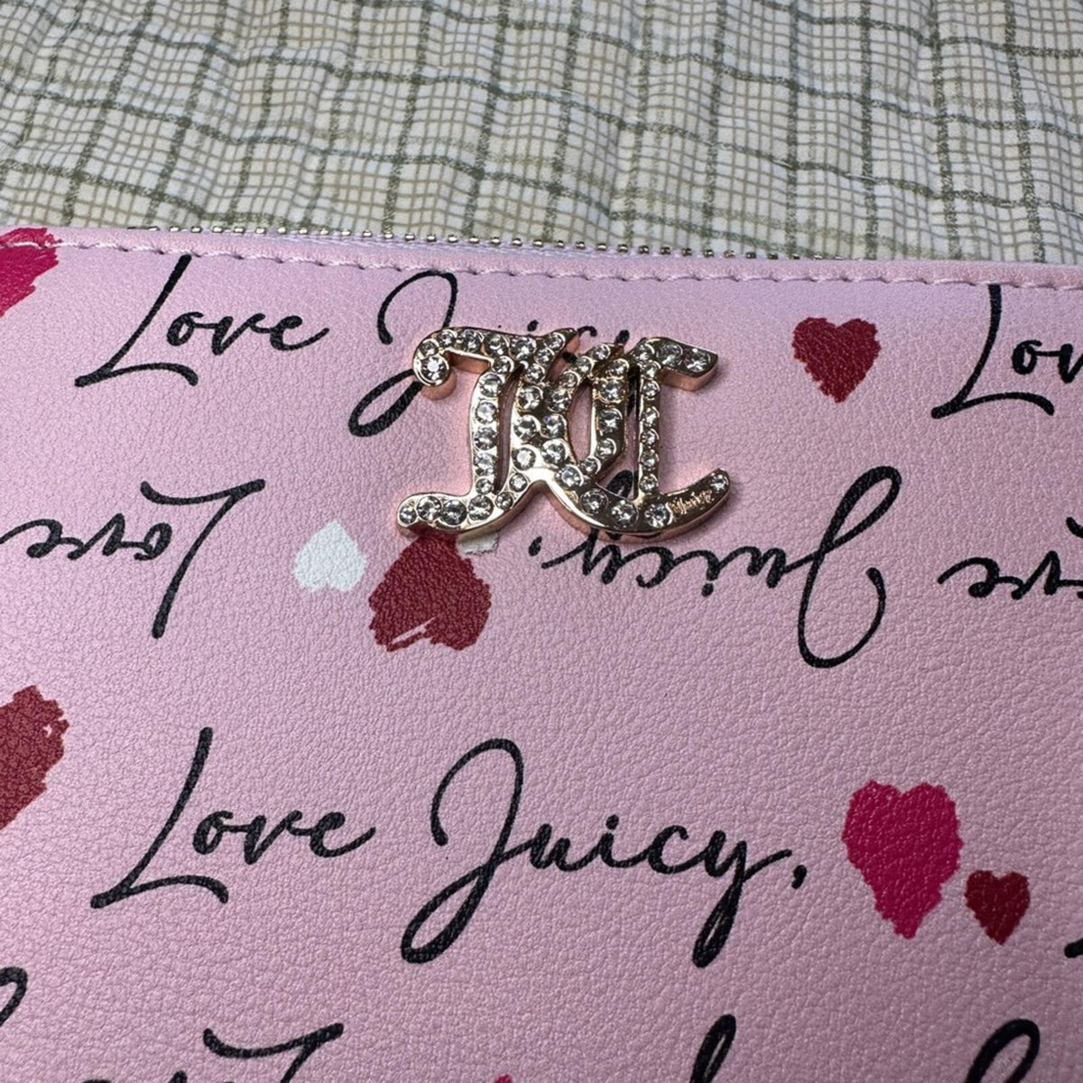 Exclusive Juicy Couture Pink Heart Print Zip Wallet with Gold Logo Charm