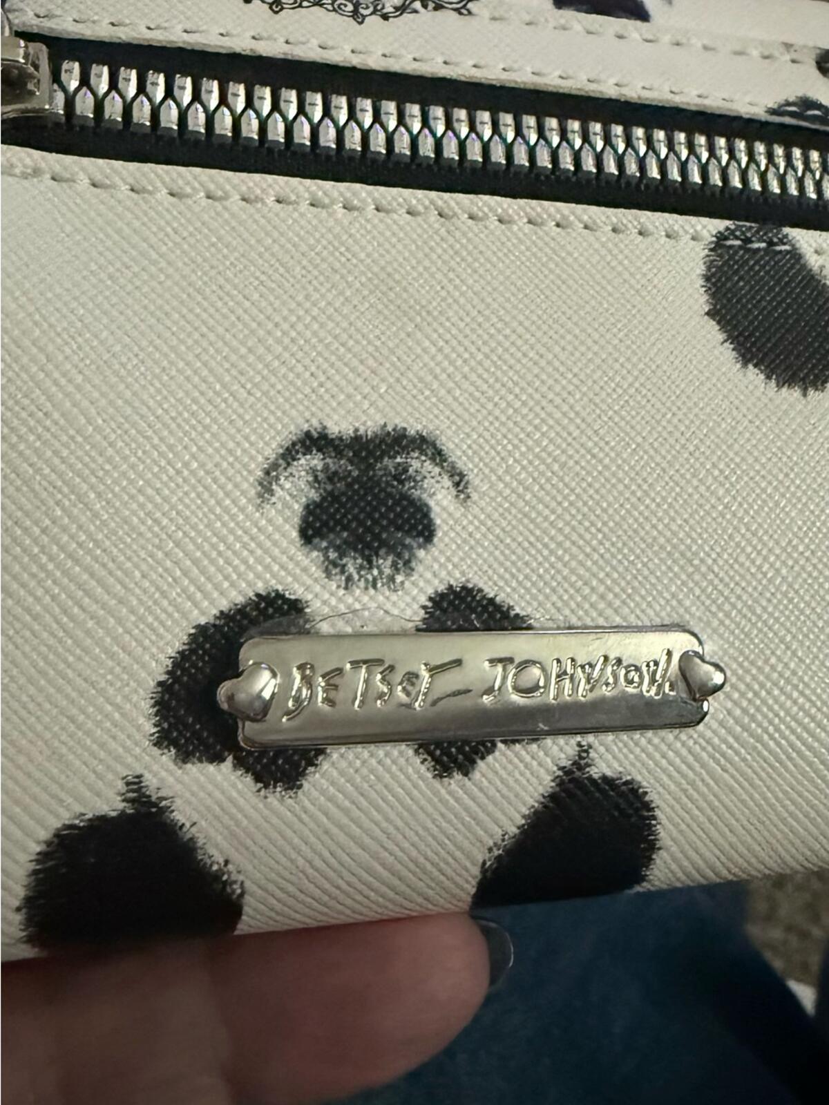 Betsey Johnson White and Black Panda-Print Small Trifold Wallet. NWOT