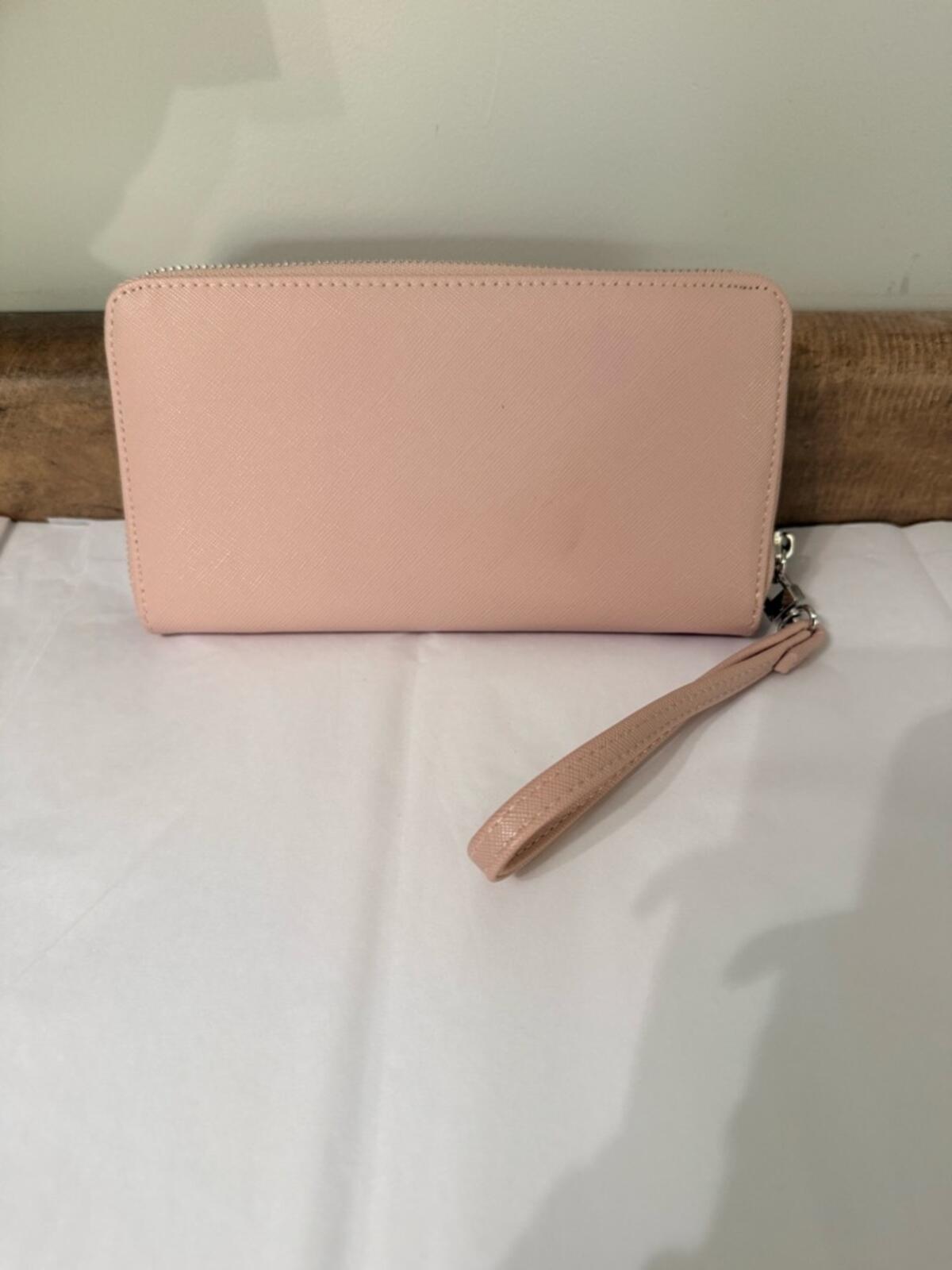 Betsey Johnson Blush Pink Bow Wristlet Wallet NWOT