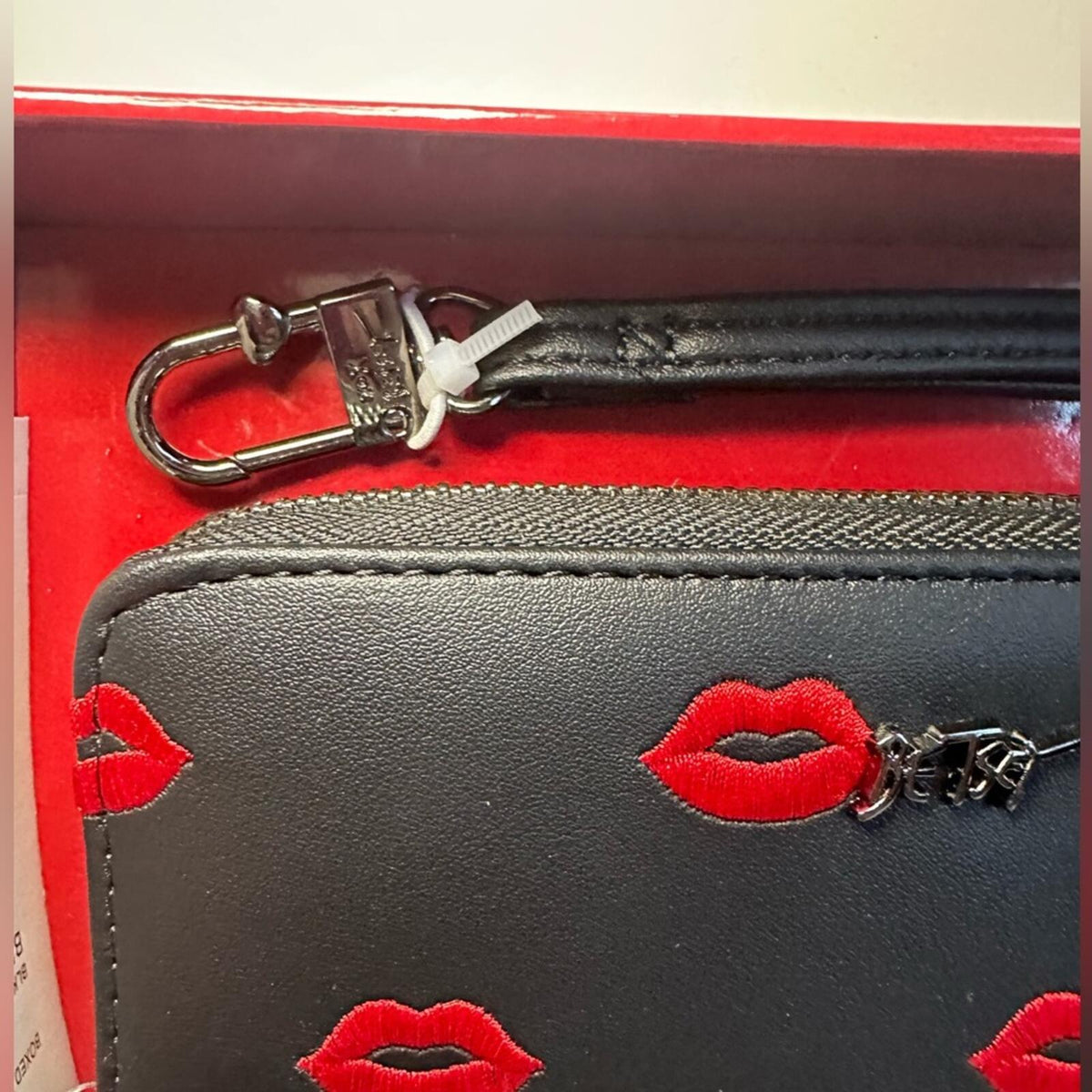 Betsey Johnson Lip Wallet Wristlet Black Red Kiss NWT