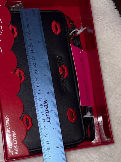 Betsey Johnson Lip Wallet Wristlet Black Red Kiss NWT