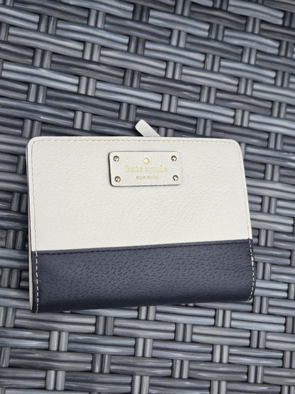 Kate Spade New York Grove Street Tellie Embossed Leather Wallet Black/Cement 067