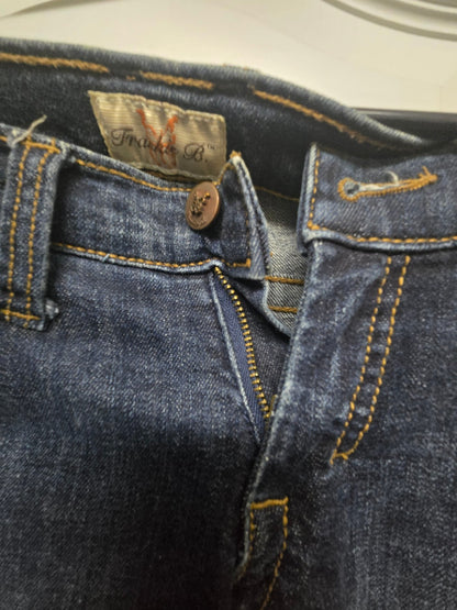 Tracy B. Women's Dark Wash Bootcut Jeans Size 8