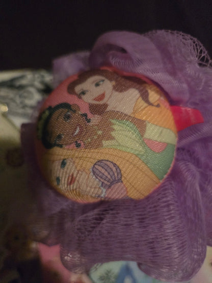Disney Princess Kids Makeup and Bath Gift Set with Princess Themed Blanket