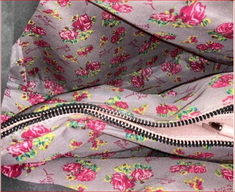 Betsey Johnson Pink Quilted Heart Pattern Leather Shoulder Bag with Matching Zip