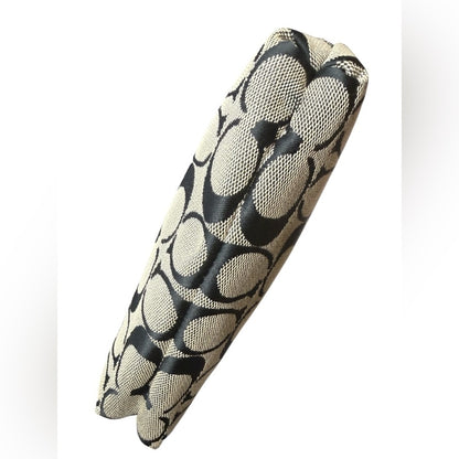 Coach Signature Beige and Black Wristlet Clutch Purse - Vintage Y2K Style Zip P…