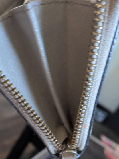 Kate Spade Staci Small Saffiano Leather Zip Around Bifold Wallet - Very Good