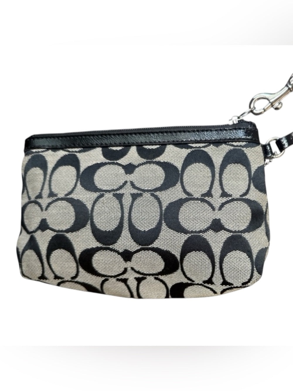 Coach Signature Beige and Black Wristlet Clutch Purse - Vintage Y2K Style Zip P…